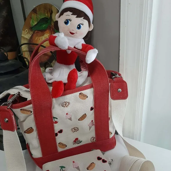 MADDEN GIRL "Picnic" Mini Tote & Wristlet Set - Picture 8 of 9